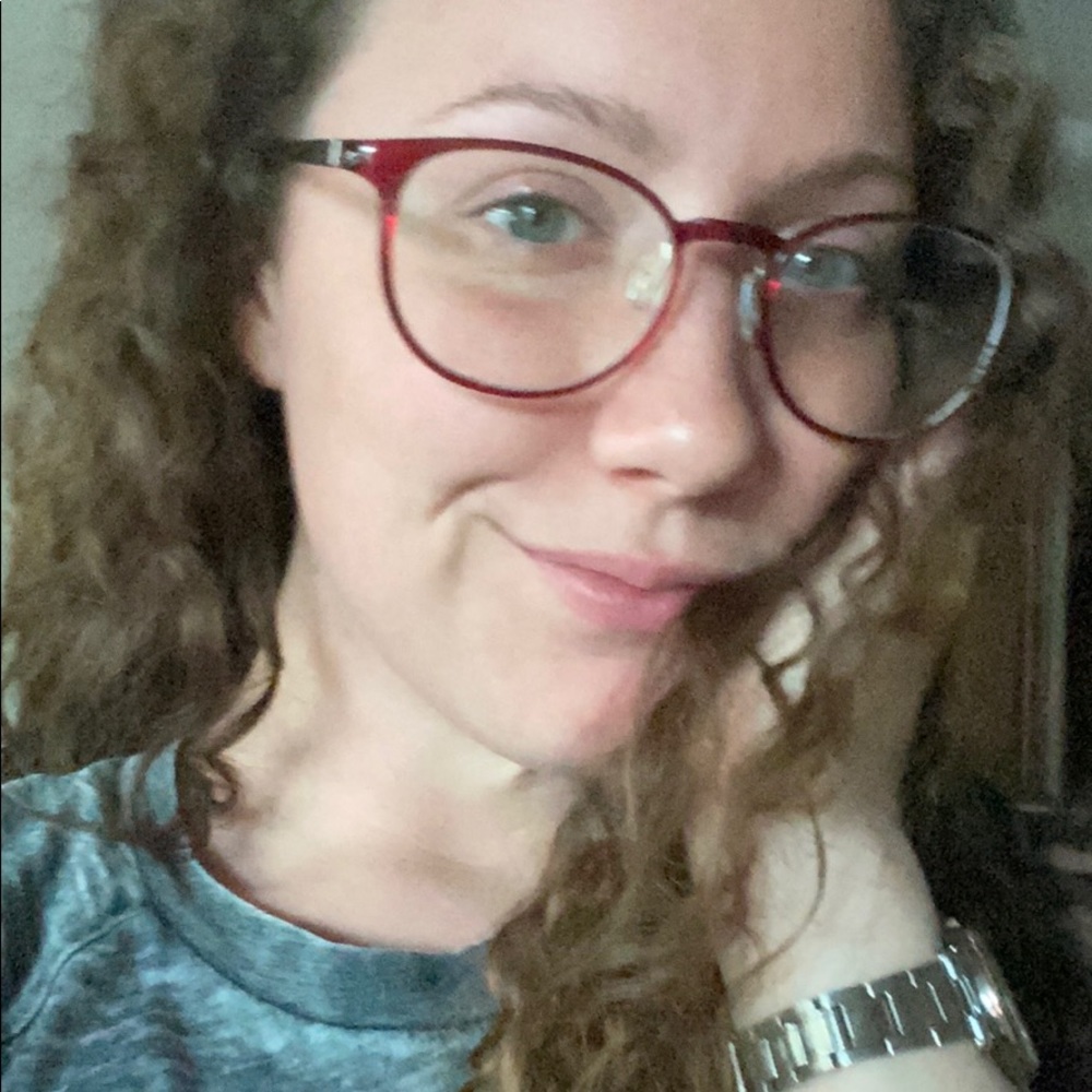 Meet your Posher, Alexandria
